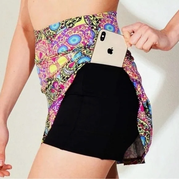 Dona Jo Skull Tennis/golf skort - Picture 2 of 7